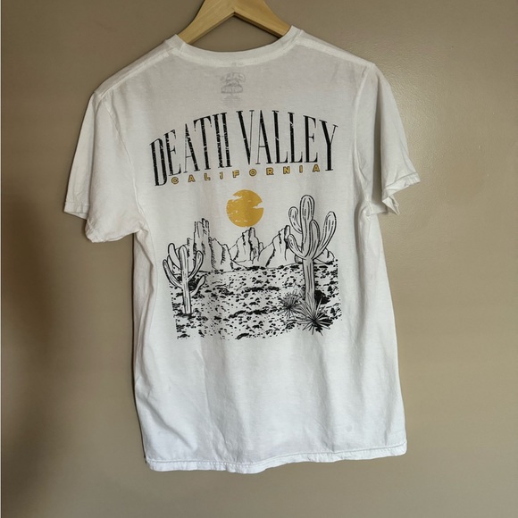 White graphic tee - Picture 2 of 3